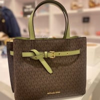 حقيبة مايكل كورس ايمليا ساتشل وسط فوري