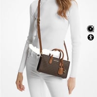 حقيبة مايكل كورس سكارليت فوري