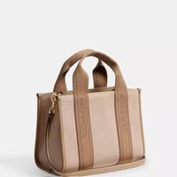 حقيبة كوتش سميث ميني توت تصل خلال ٢-٤ اسابيع