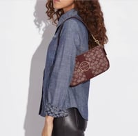 حقيبة كوتش لوني فوري