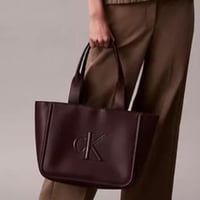 حقيبة كالفين كلاين توت تصل خلال ٢-٤ اسابيع