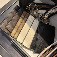 اي دي هولدر كوتش (فوري)