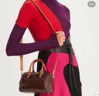 شنطة توري بورش تي مونوغرام ساتشل فوري