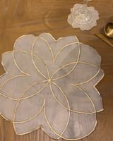 طقم مكون من 12 مفرش , 12 حامل ملاعق , 12 قاعدة اكو...