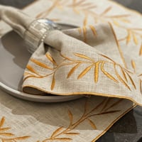 طقم الأغصان الذهبيه