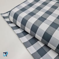 كاروهات كبيرة رمادي