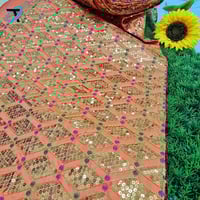 مطرزات مع الترتر