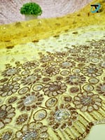 تل بحاشية تطريز ذهبي