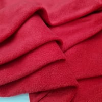 بطانية أحمر