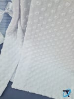 منيكان ابيض