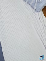 منيكان ابيض