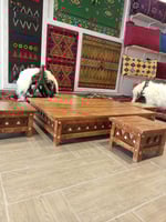 طاولة تراثية انيقة