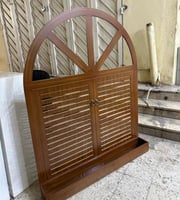 شباك ريفي بني انيق