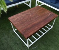 طاولة ضيافة حديد مع خشب سويدي