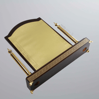 درع خشب مع نحاس