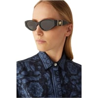 Versace Sunglasses | نظارة فيرزاتشي بشكل عيون القط