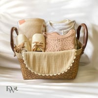 هدية مواليد مُناسبة للجنسين