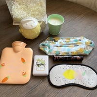 هدية بلون اصفر رقم e11