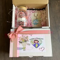 هدية المعلم-كوب +ميدالية بالاسم