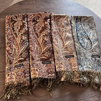 كمية جديدة من بوكسات الشال الكشميري