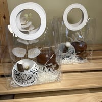 نقصة رمضان -شنطة بيد جلد لون ابيض رقم المنتج f37