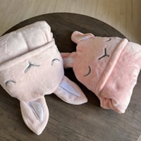 بطانية أرنب بغطا رأس وكفوف رقم c1