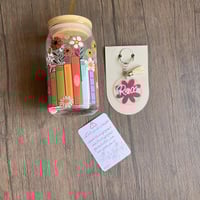 هدية المعلم-كوب +ميدالية بالاسم