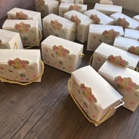 توزيعات بنات (٣محتويات)