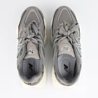 New Casual 9060dark gray