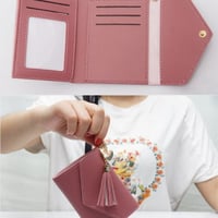 محفظة نسائية - مزينه بشراشيب ، بتصميم سادة رائع