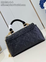 Nano Madeleine Black