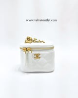 شنطة شانيل ميني أبيض