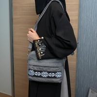 شنطة كتف بتصميم مميز من CadouNi