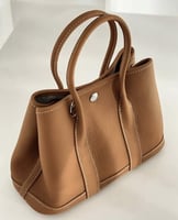 شنطة يد مستوحاه من هيرميس جاردن