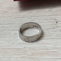 دبلة كارتير رجالي مخطط فضة عيار 925