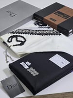 هدايا رجالية شتوية - قماش ديور شتوي + غترة بروجيه