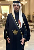 للون الأسود