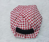 احـــــمـــر