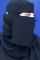 نقاب مطاط مايل وسط