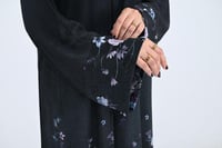 عباية ازهار دبي