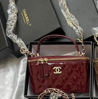 برغندي تعليقه جلد