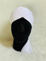 ابيض