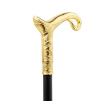 عكاز ذهبي مزخرف بشكل تقليدي