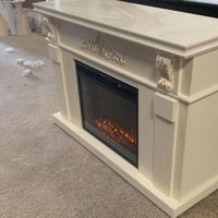 ديكور مع جهاز مربع