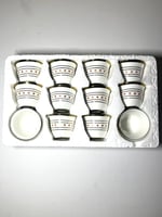 فنجان ابيض ابو نقطة 12 حبة