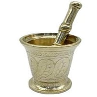 نجر نحاسي منقوش