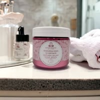 كريم تفتيح المناطق الحساسه والوجه