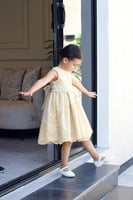 فستان دانتيل