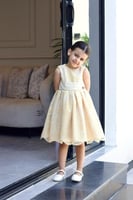 فستان دانتيل