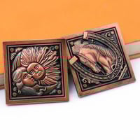 عملات Resident Evil 8 التذكارية - طقم الحصان وحوري...